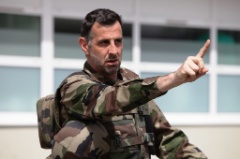 Attentifs Ensemble 32 * 5616 x 3744 * (5.49MB)